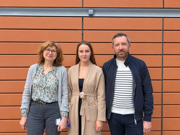 From left to right: Blandine Kowalski (Head of International Office), Yaroslava Mosiichuk and Jeremie Dequidt